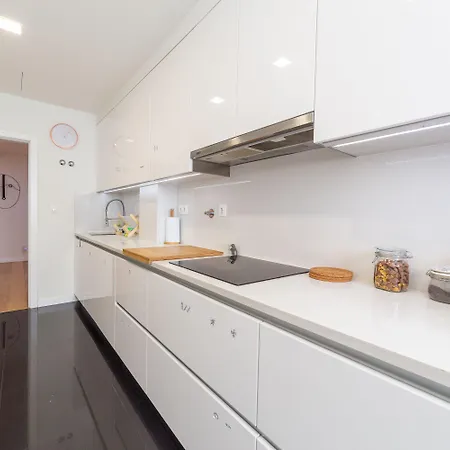 Industrial (adults Only) בית הארחה