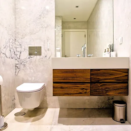 Industrial (adults Only) 3* Lisbona