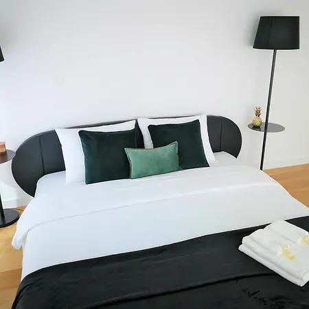 Πανσιόν Industrial (adults Only) Lisboa