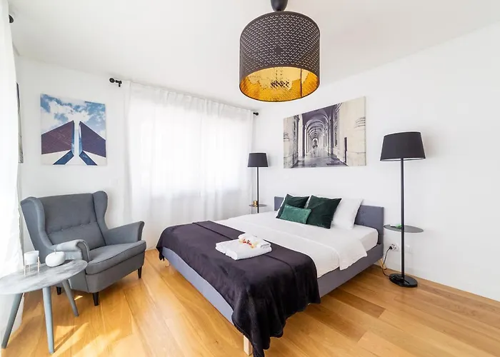 Industrial (adults Only) Гостевой дом Лиссабон