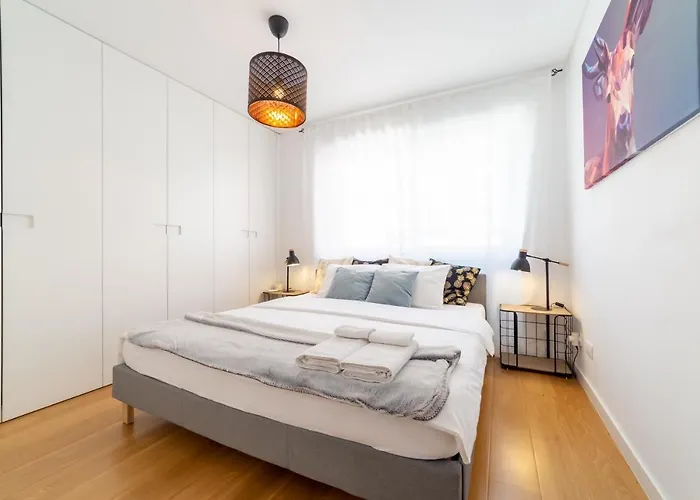 Industrial (adults Only) Лиссабон