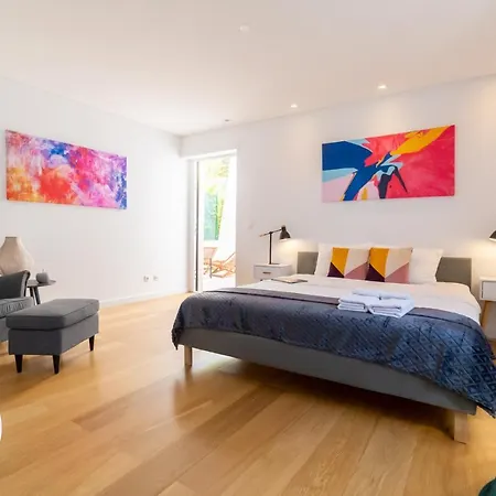 Industrial (adults Only) Gæstehus