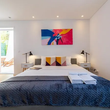 Industrial (adults Only) Gæstehus